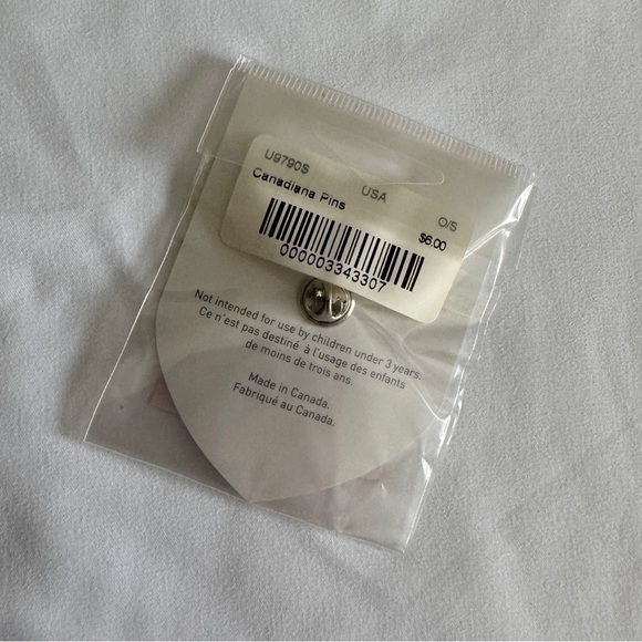 🆕🇺🇸 RARE 2010 Lululemon Olympics Team USA Pin - Picture 2 of 2